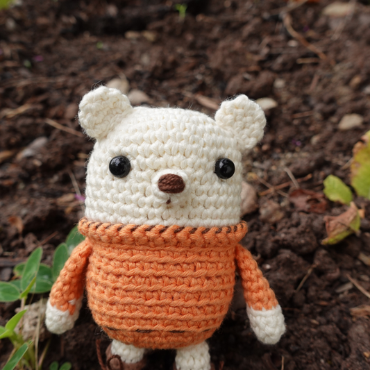 Bär mit Pullover Häkelanleitung