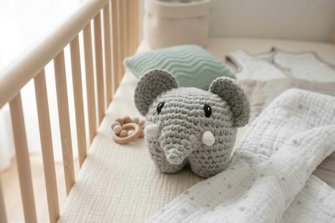 Kuscheltier Elefant Carl als Einschlafhilfe