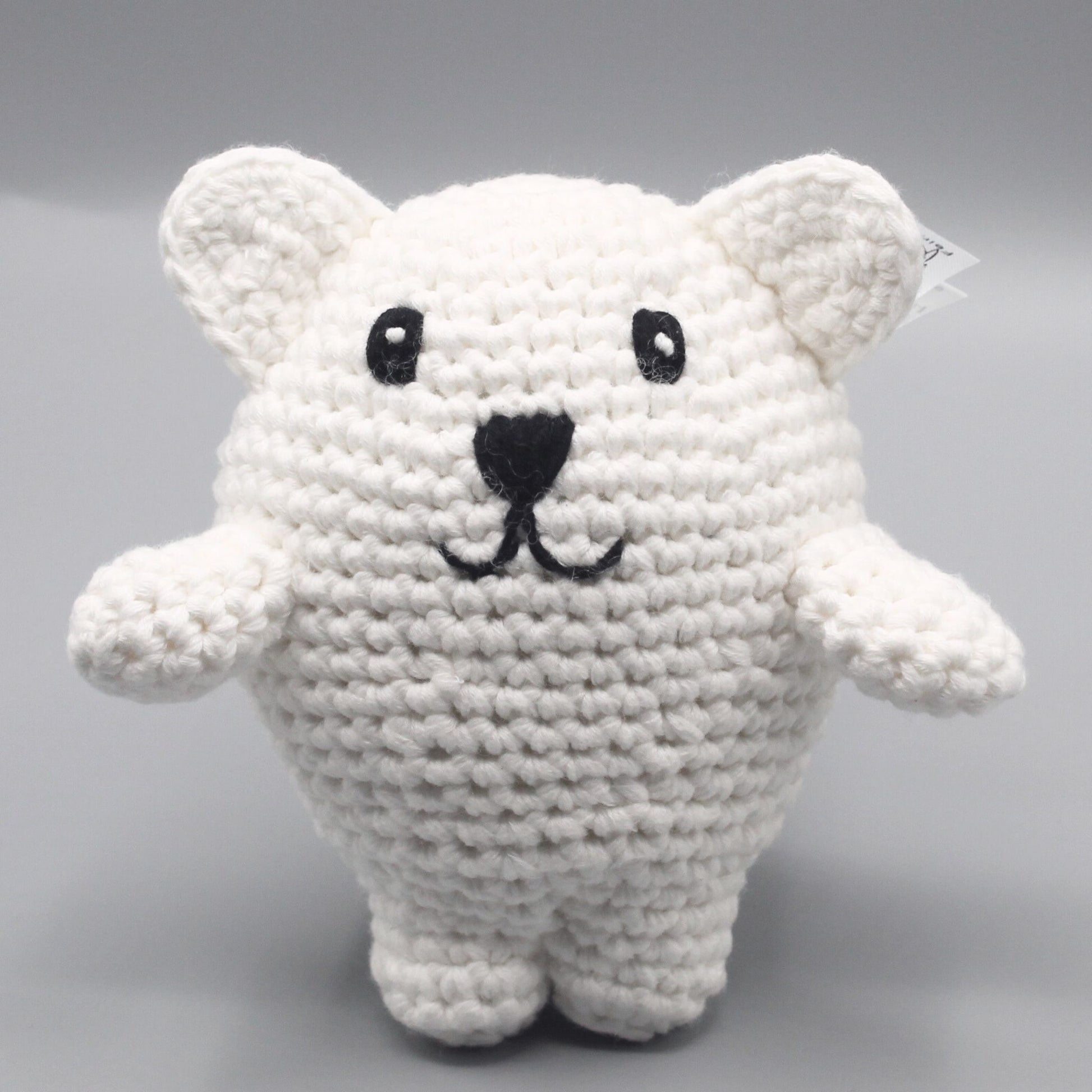 Gehäkeltes Baby Kuscheltier Bär in Weiß - handgemacht